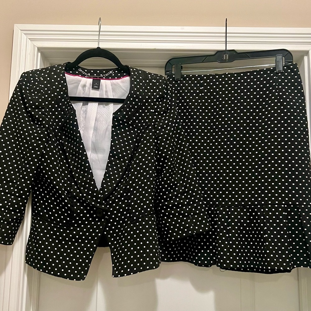 Black and white polka dot suit set jacket-6 skirt 4